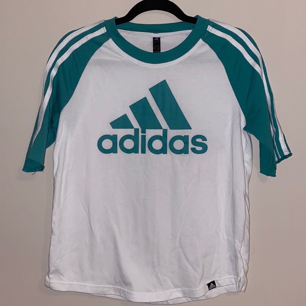 Adidas t-shirt
